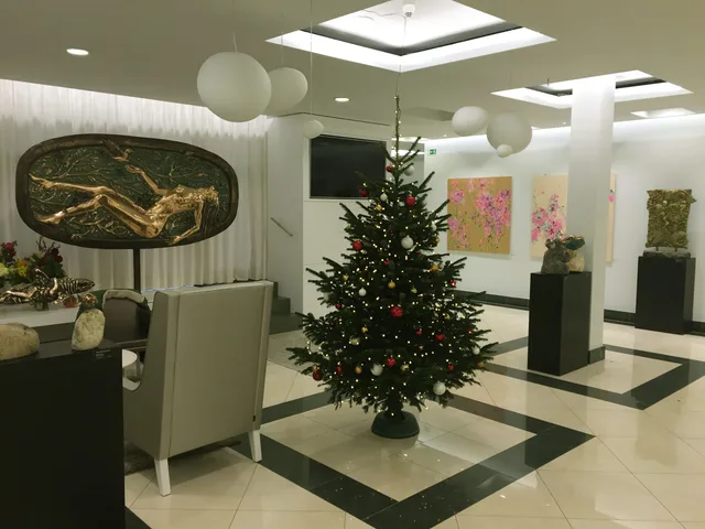 Vianočný stromček na recepcii hotela Carlton